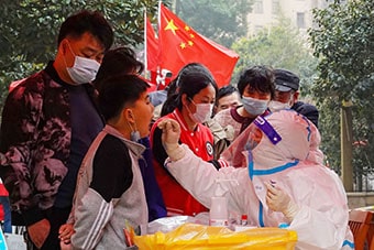 ЗАМЕТАЮТ СЛЕДЫ... В Китае начали срочно уничтожать все данные по пандемии COVID-19. Что-то грядёт